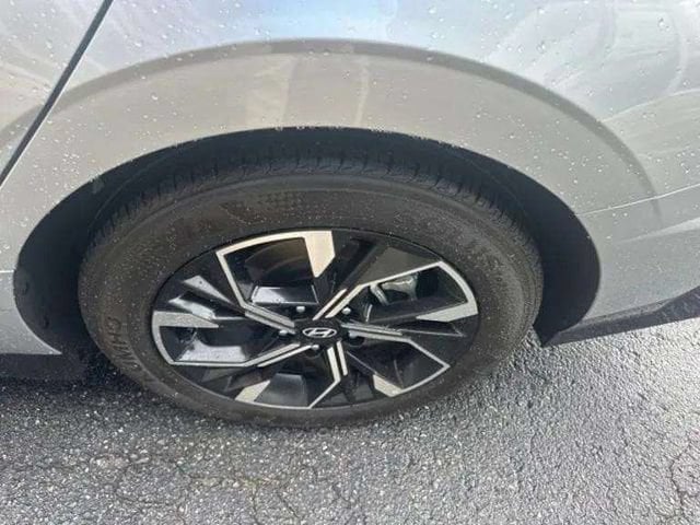 Pre-Owned 2025 Hyundai Sonata SEL - photo - 19