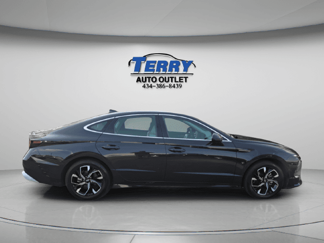 Pre-Owned 2025 Hyundai Sonata SEL - photo - 0