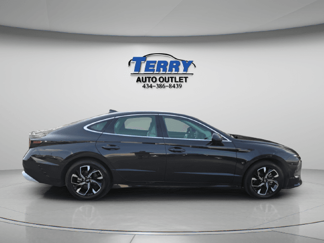 Pre-Owned 2025 Hyundai Sonata SEL - photo - 0