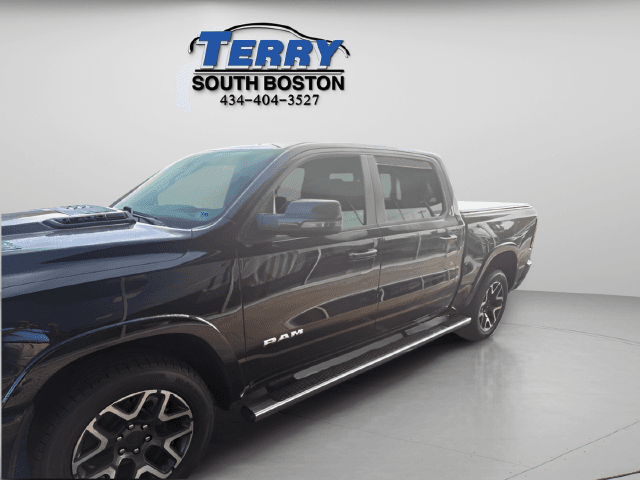 Pre-Owned 2025 Ram 1500 Laramie - photo - 2