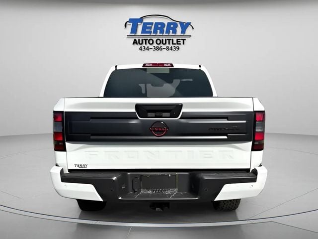 Pre-Owned 2025 Nissan Frontier PRO-4X - photo - 3