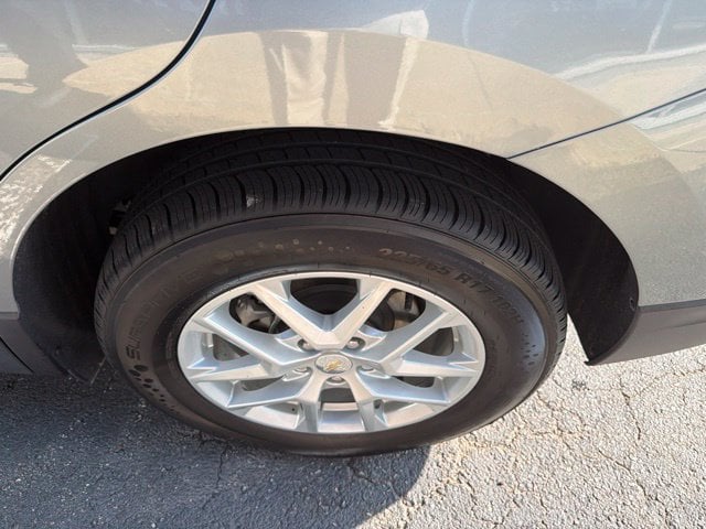 Pre-Owned 2024 Chevrolet Equinox LT - photo - 18