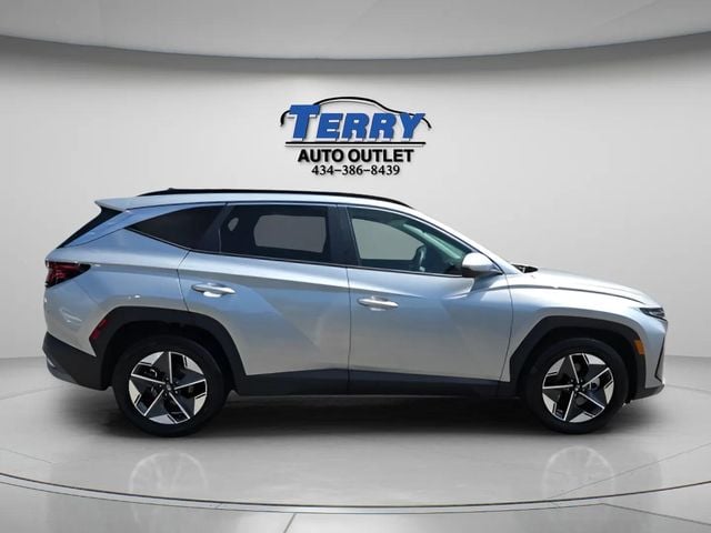 Pre-Owned 2025 Hyundai Tucson SEL - photo - 0