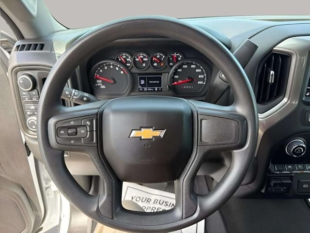 Pre-Owned 2024 Chevrolet Silverado 1500 Custom - photo - 14