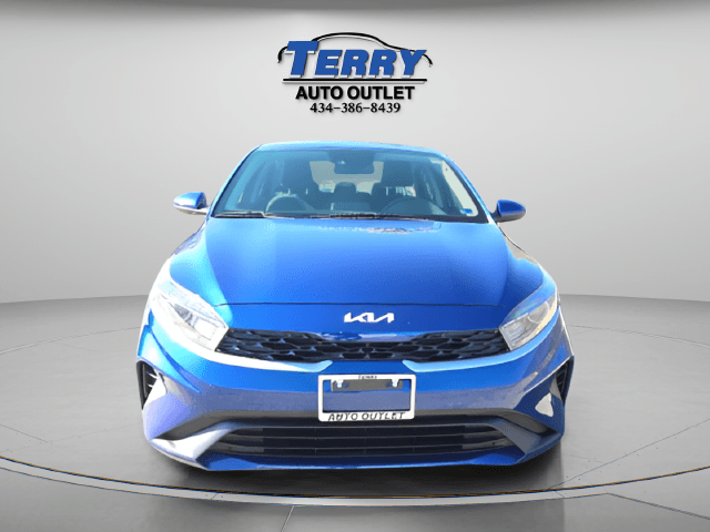 Pre-Owned 2022 Kia Forte LXS - photo - 1