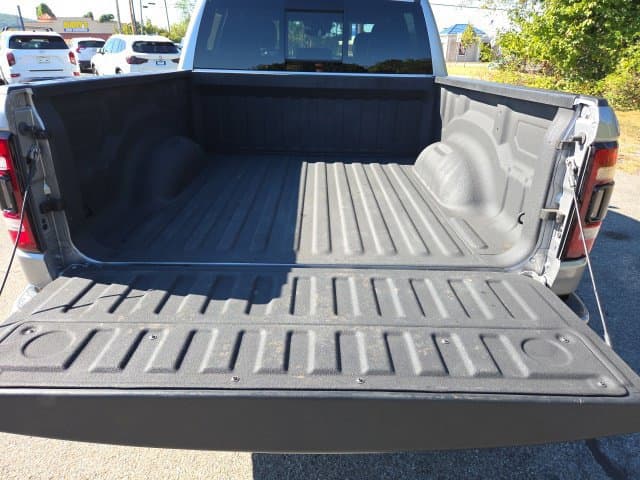 Pre-Owned 2022 Ram 1500 Limited - photo - 9