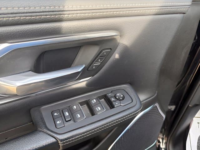 Pre-Owned 2025 Ram 1500 Laramie - photo - 4
