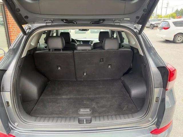 Pre-Owned 2016 Hyundai Tucson Limited - photo - 11