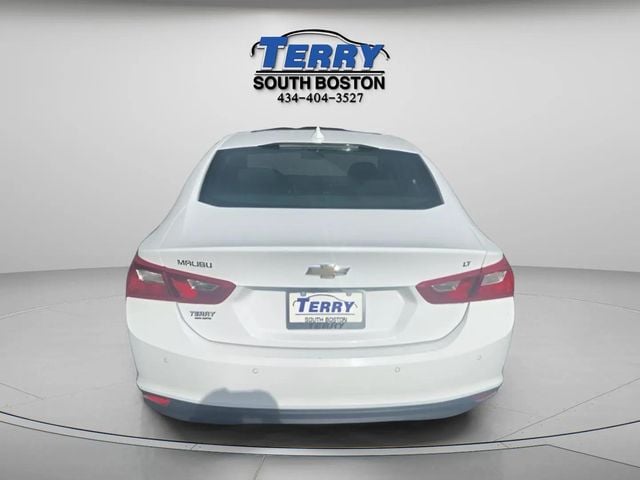 Pre-Owned 2024 Chevrolet Malibu LT - photo - 3