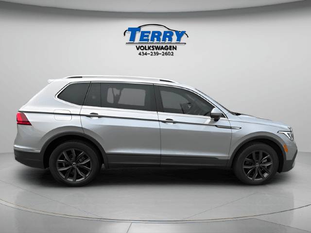 Pre-Owned 2023 Volkswagen Tiguan 2.0T SE - photo - 0