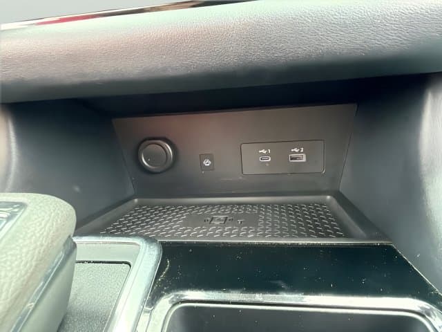 Pre-Owned 2022 Nissan Pathfinder Platinum - photo - 13