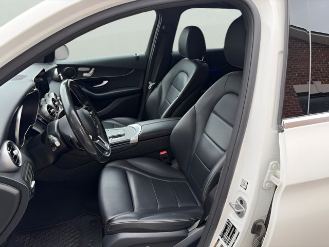 Pre-Owned 2022 Mercedes-Benz GLC GLC 300 - photo - 7