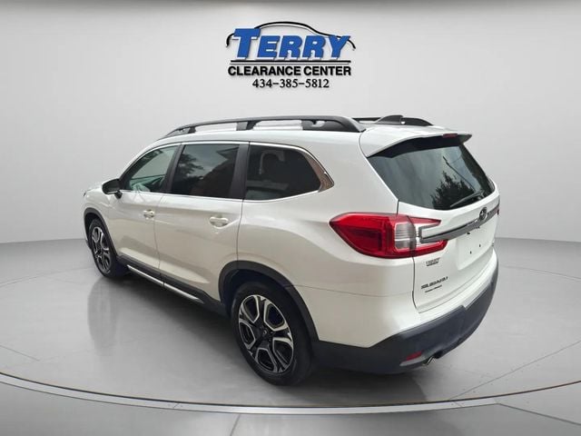 Pre-Owned 2023 Subaru Ascent Limited - photo - 3