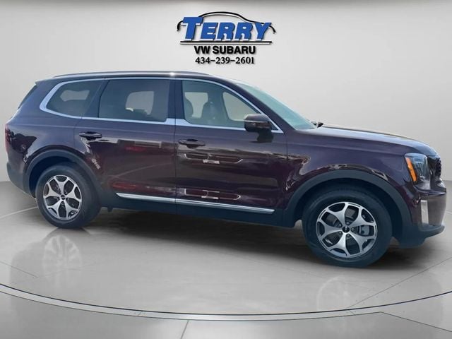 Pre-Owned 2022 Kia Telluride EX - photo - 0