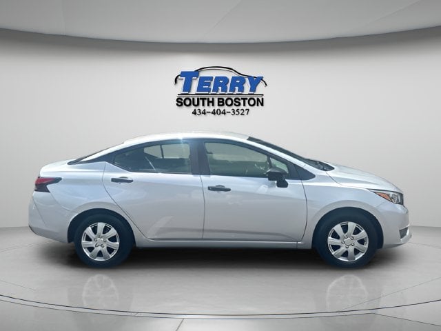 Pre-Owned 2025 Nissan Versa 1.6 S - photo - 0