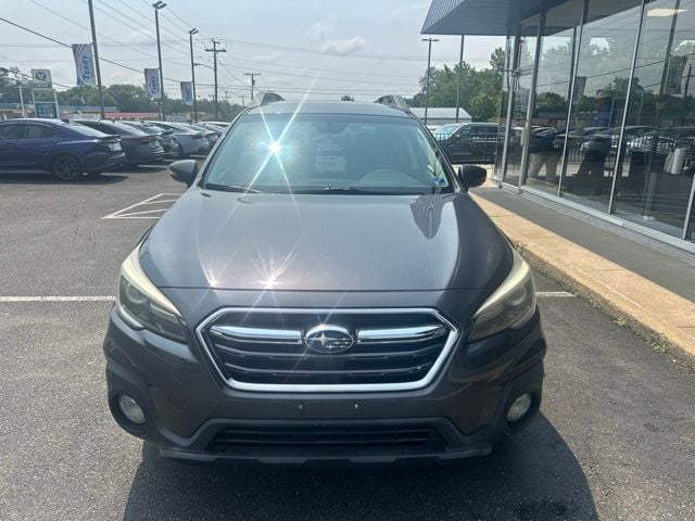 Pre-Owned 2019 Subaru Outback 2.5i - photo - 1