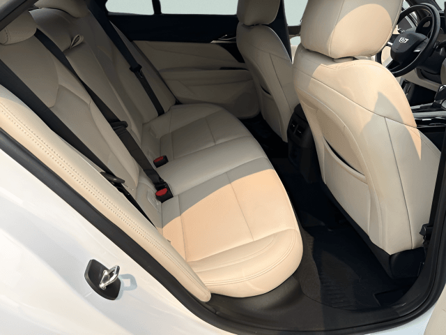 Pre-Owned 2024 Cadillac CT4 Luxury - photo - 27