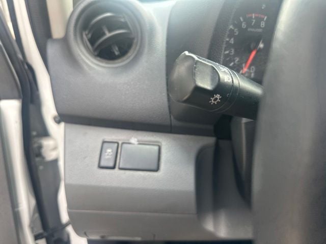 Pre-Owned 2021 Nissan NV200 S - photo - 9