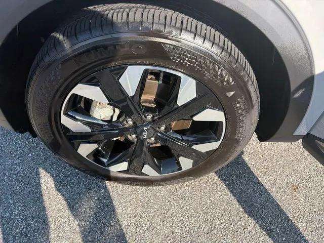 Pre-Owned 2023 Kia Sportage X-Line - photo - 31