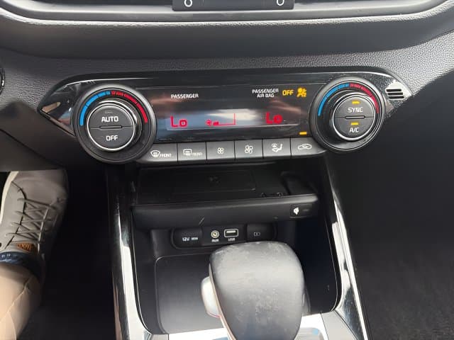 Pre-Owned 2020 Kia Forte EX - photo - 11
