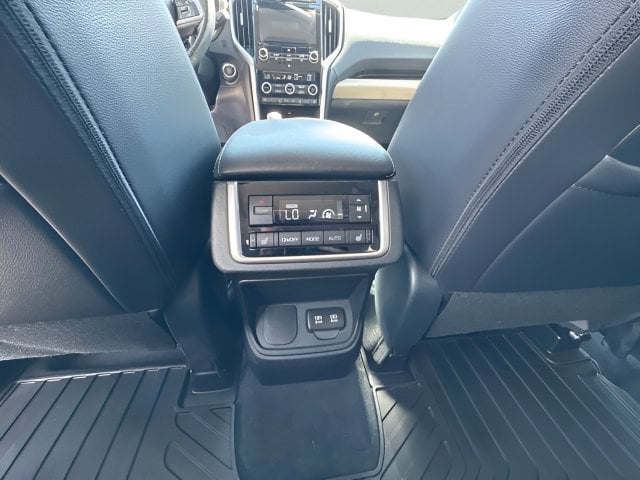 Pre-Owned 2022 Subaru Ascent Limited - photo - 6