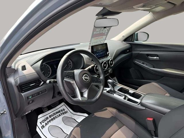 Pre-Owned 2024 Nissan Sentra SV - photo - 3
