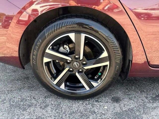 Pre-Owned 2024 Nissan Sentra SV - photo - 10