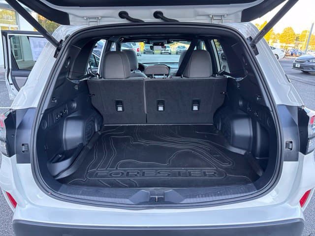 Pre-Owned 2026 Subaru Forester Premium Hybrid - photo - 10
