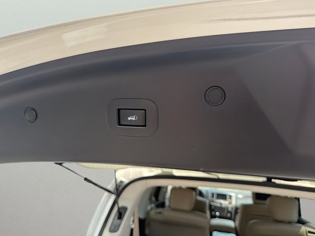 Pre-Owned 2020 Nissan Armada Platinum - photo - 27