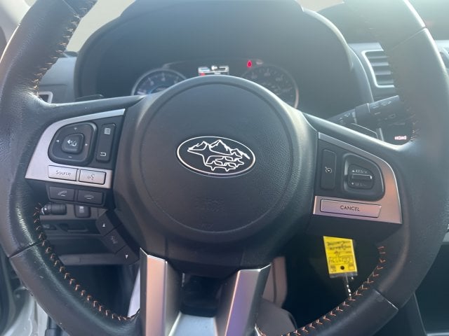 Pre-Owned 2016 Subaru Crosstrek 2.0i Limited - photo - 10