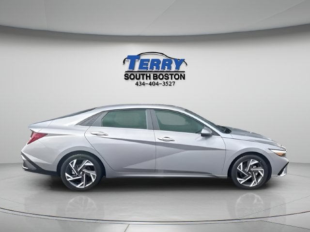 Pre-Owned 2025 Hyundai Elantra SEL Convenience - photo - 0