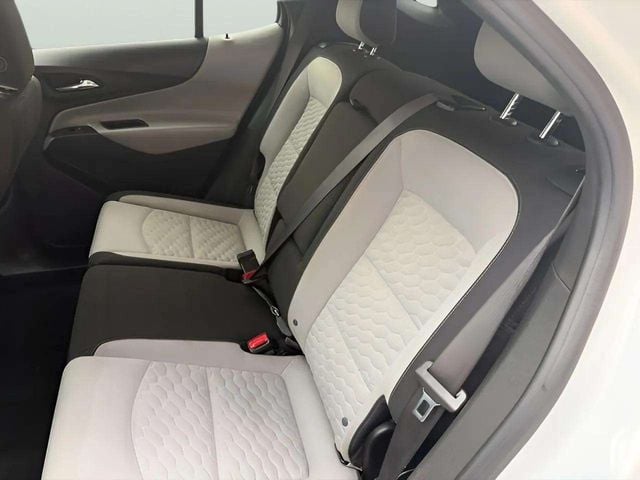 Pre-Owned 2021 Chevrolet Equinox LS - photo - 11