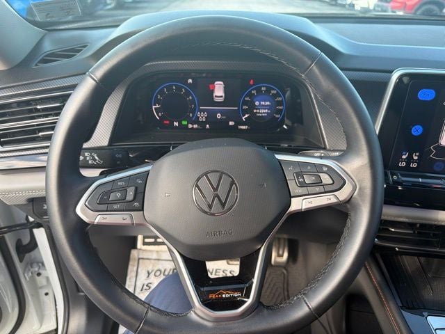 Pre-Owned 2025 Volkswagen Atlas 2.0T Peak Edition - photo - 12