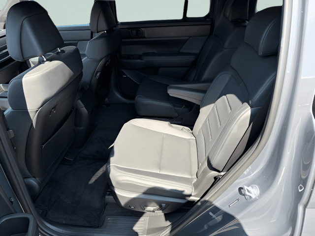 Pre-Owned 2026 Hyundai Santa Fe Hybrid Calligraphy - photo - 5