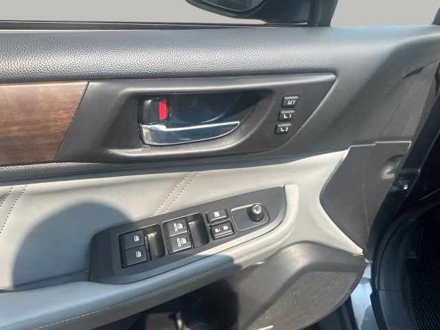 Pre-Owned 2019 Subaru Outback 2.5i - photo - 5