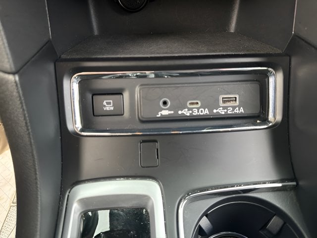 Pre-Owned 2024 Subaru Ascent Limited - photo - 24