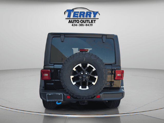 Pre-Owned 2024 Jeep Wrangler Rubicon 4xe - photo - 6