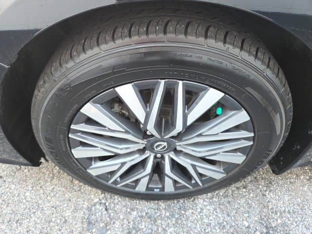Pre-Owned 2024 Nissan Altima 2.5 SV - photo - 8