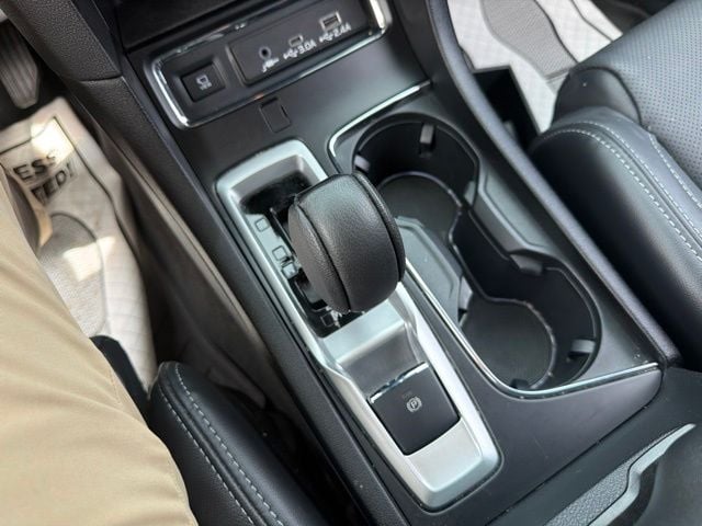 Pre-Owned 2024 Subaru Ascent Limited - photo - 26