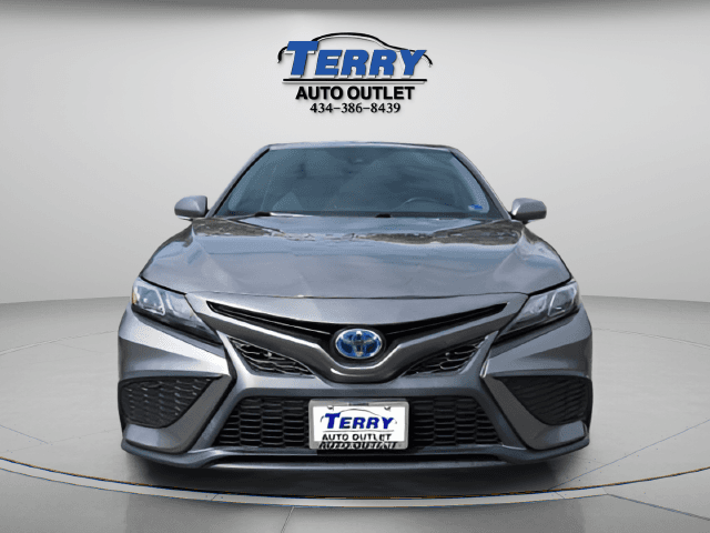 Pre-Owned 2022 Toyota Camry Hybrid SE - photo - 2