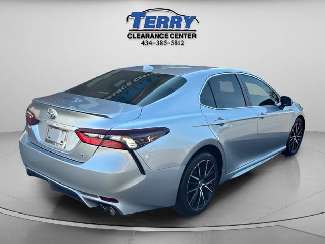 Pre-Owned 2022 Toyota Camry SE - photo - 4