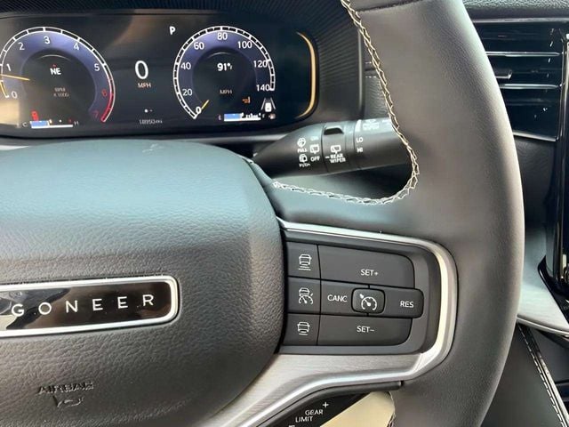 Pre-Owned 2025 Jeep Wagoneer Series III - photo - 10