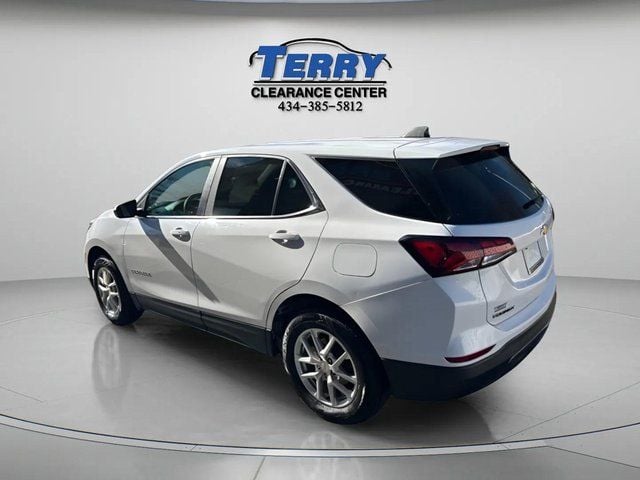 Pre-Owned 2022 Chevrolet Equinox LT - photo - 3