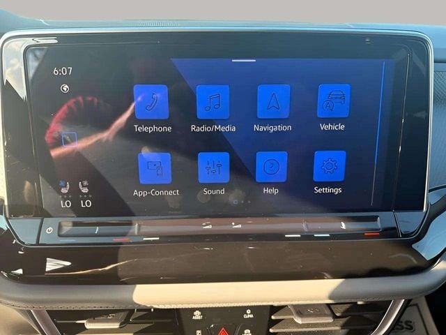 Pre-Owned 2025 Volkswagen Atlas 2.0T Peak Edition - photo - 17