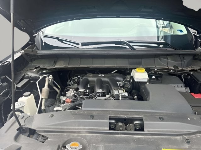 Pre-Owned 2024 Nissan Pathfinder SV - photo - 12