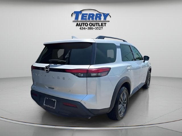 Pre-Owned 2024 Nissan Pathfinder SV - photo - 8