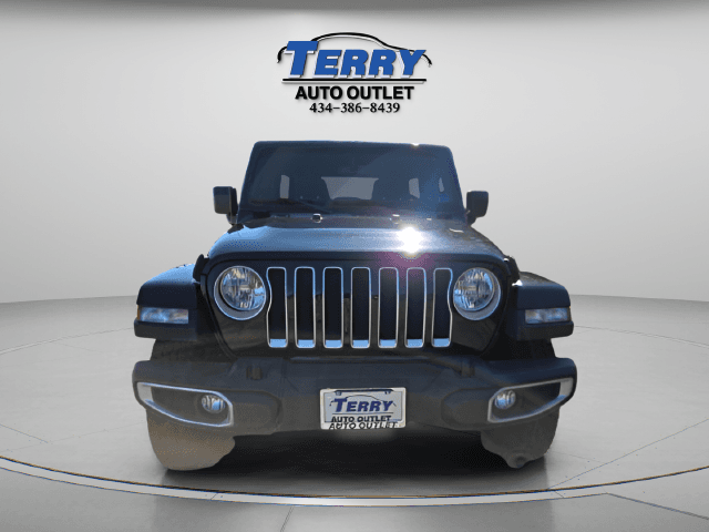Pre-Owned 2022 Jeep Wrangler Unlimited Sahara - photo - 2