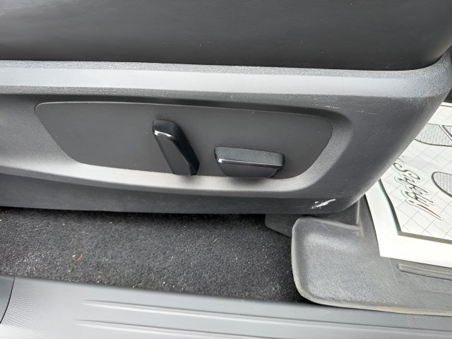 Pre-Owned 2022 Nissan Pathfinder Platinum - photo - 17