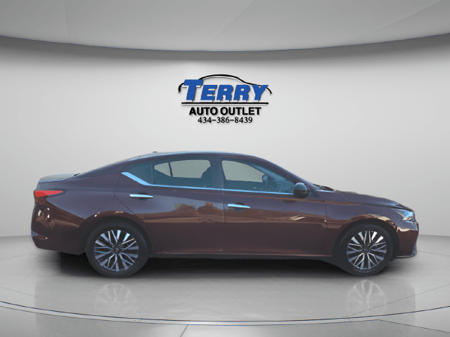 Pre-Owned 2025 Nissan Altima 2.5 SV - photo - 0
