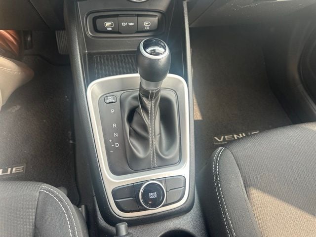 Pre-Owned 2023 Hyundai Venue SEL - photo - 14